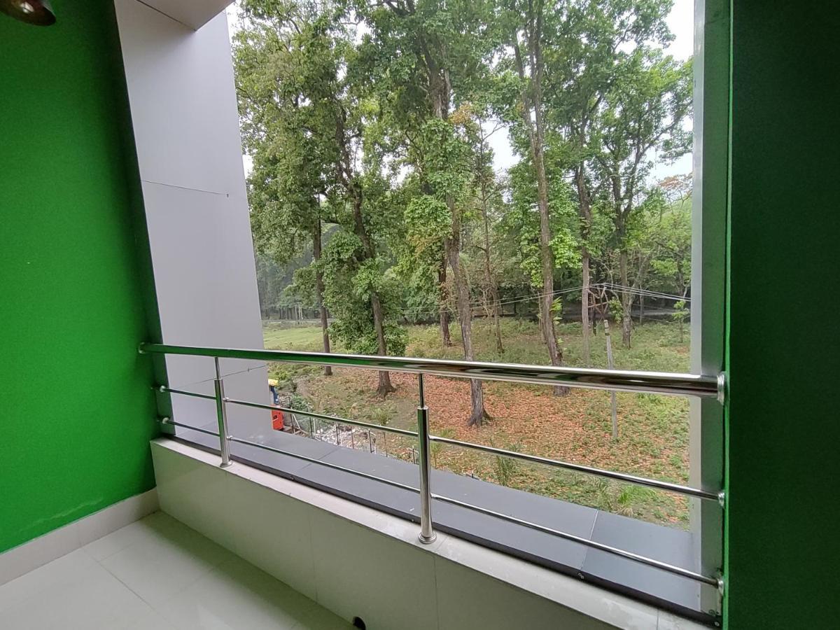 Green Vista Resort Chālsa 외부 사진