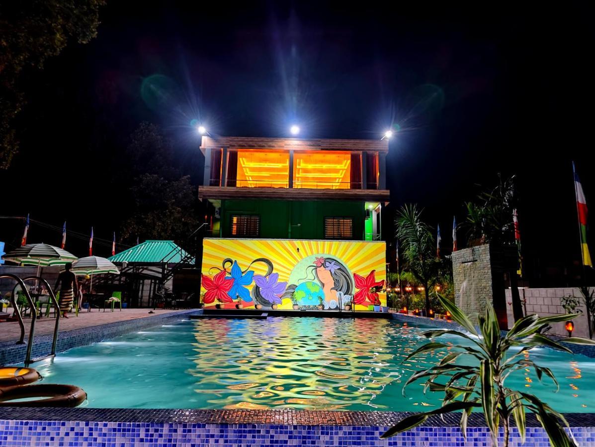 Green Vista Resort Chālsa 외부 사진